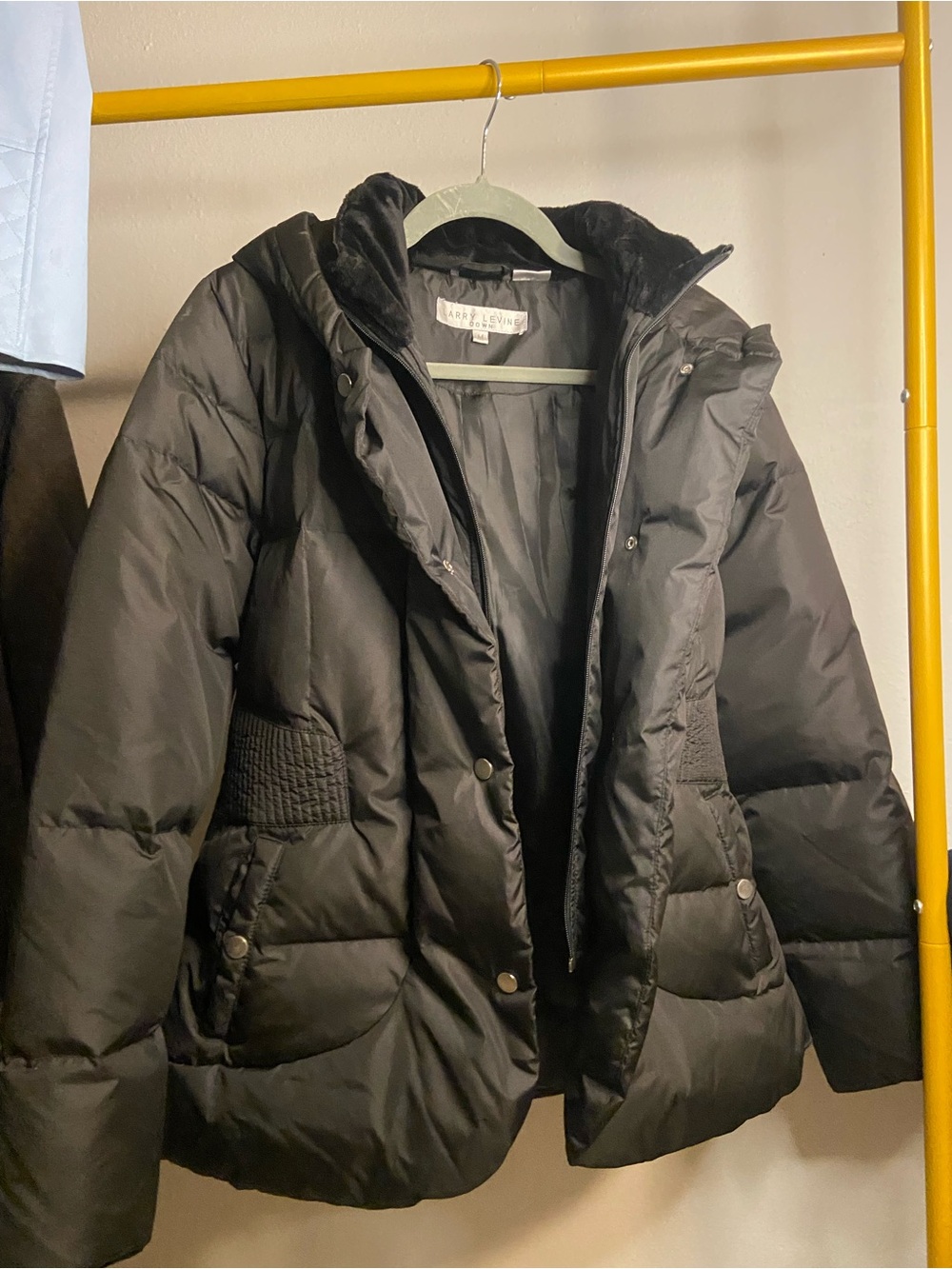 Larry Levine Women’s Black Puffer Coat with Quilted Waist